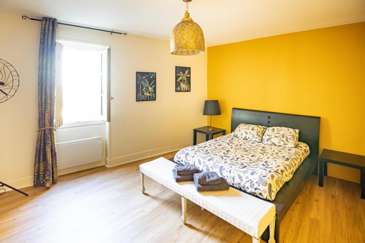 Chambres D'Hote Le Cedre Lezoux ภายนอก รูปภาพ